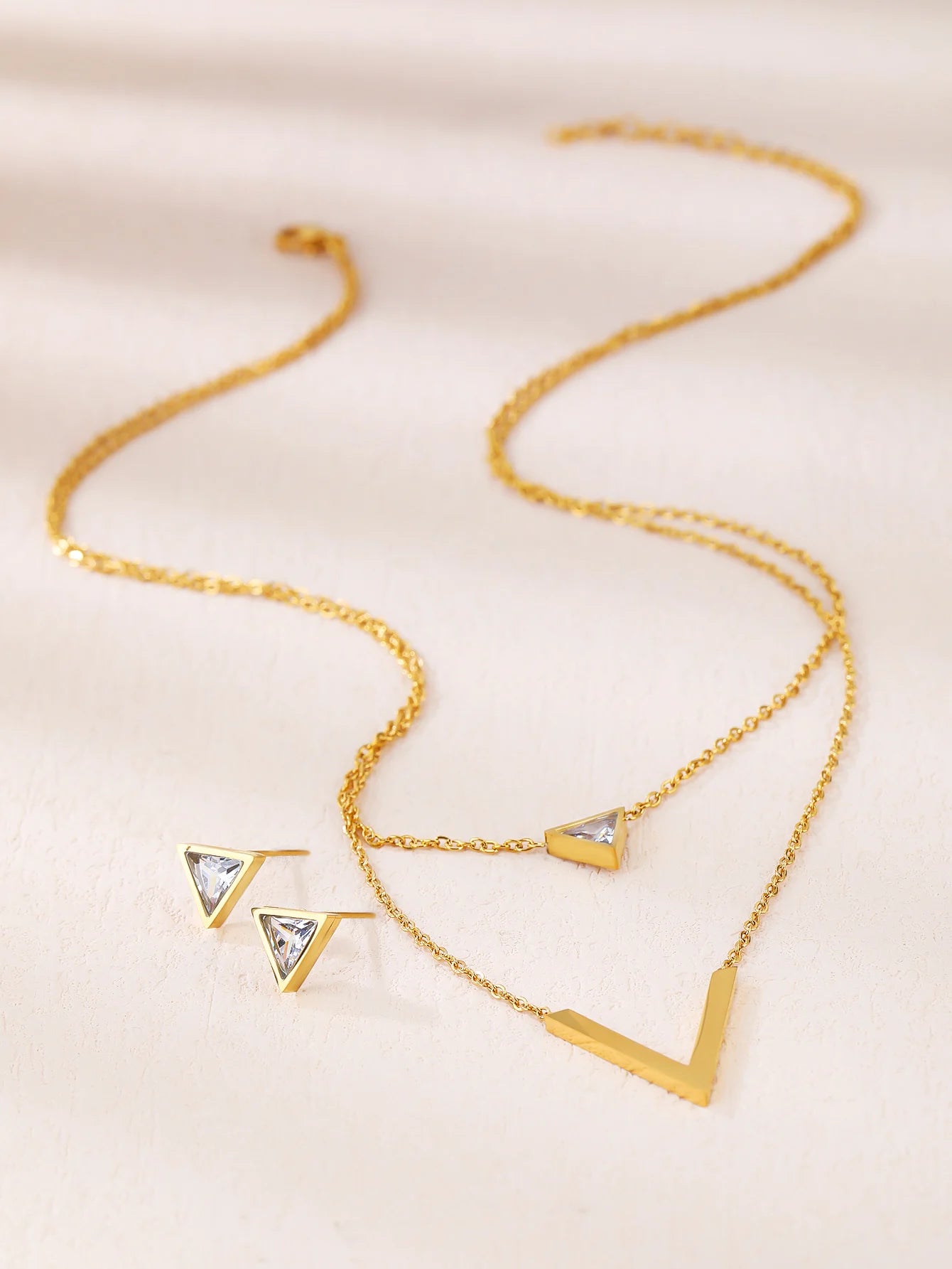 conjunto duplo em V feminino