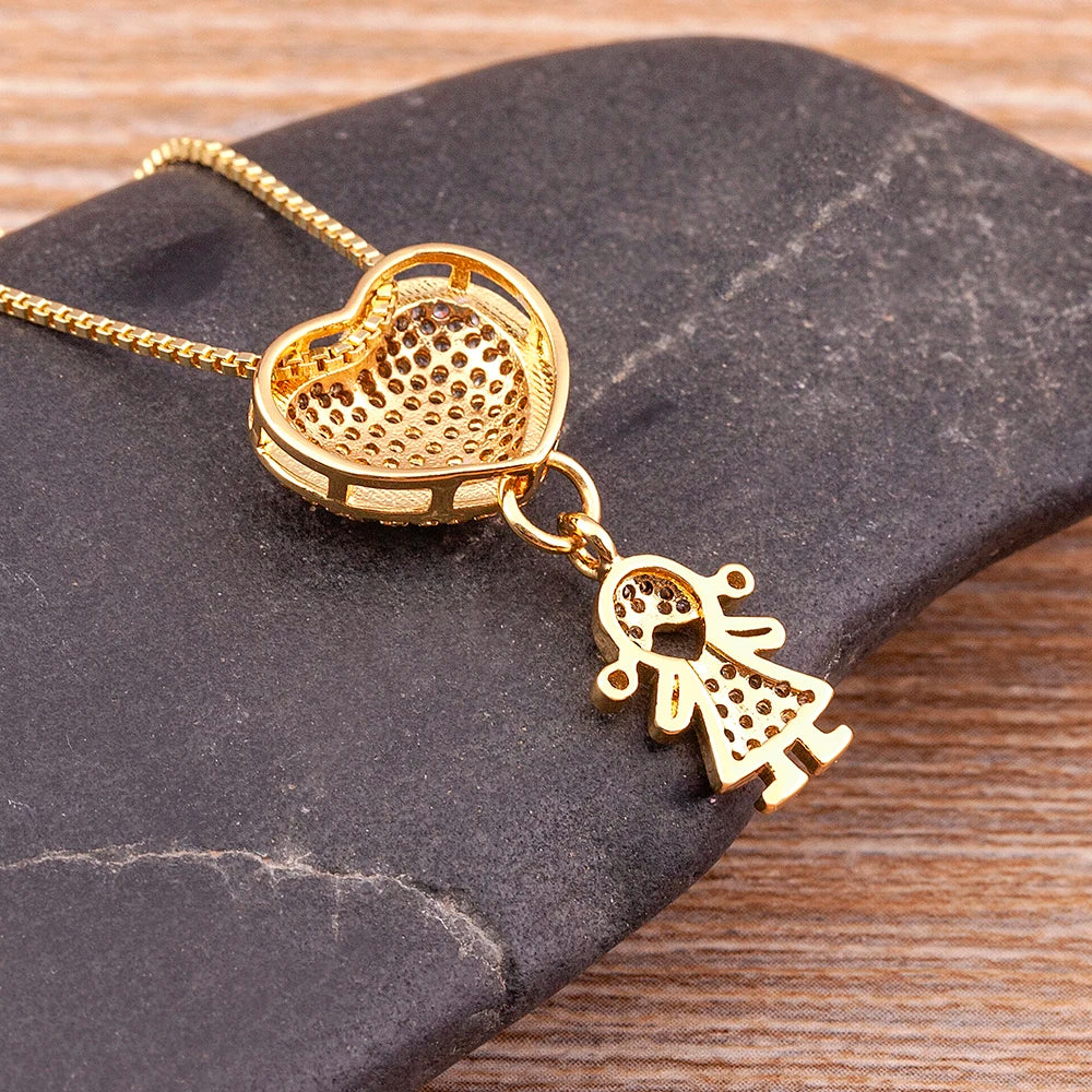 Colar Amor de mãe coração cravejado em zircônia