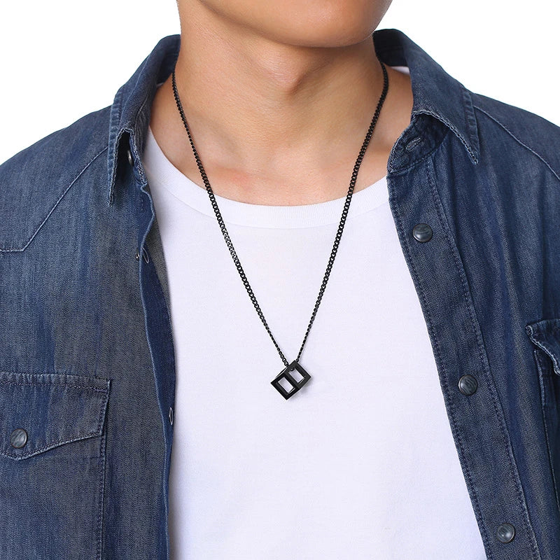 Colar masculino cubo oco