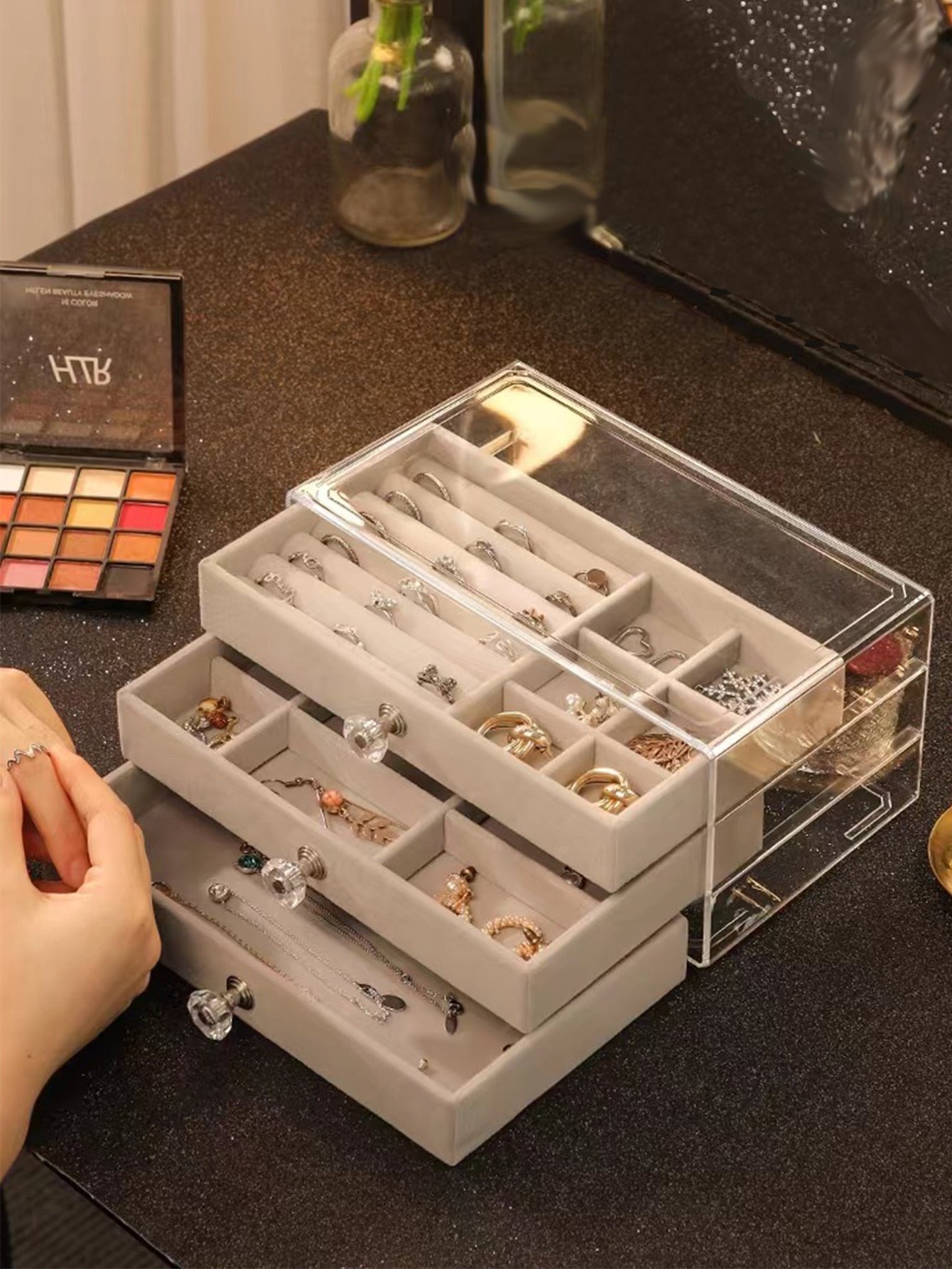 Porta Joias 3 Gavetas em Camurça