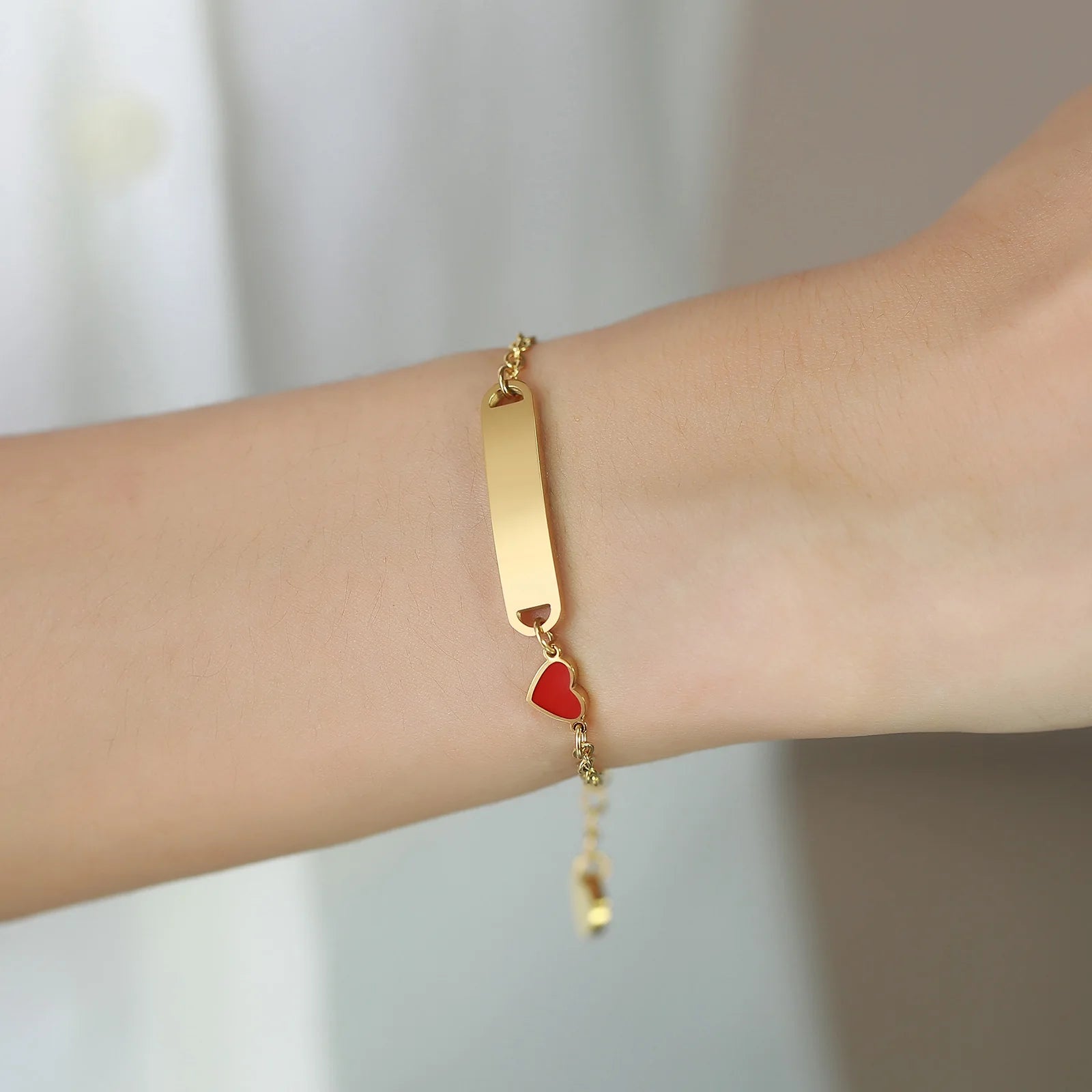 Pulseira infantil coração ( 0 a 4 anos)