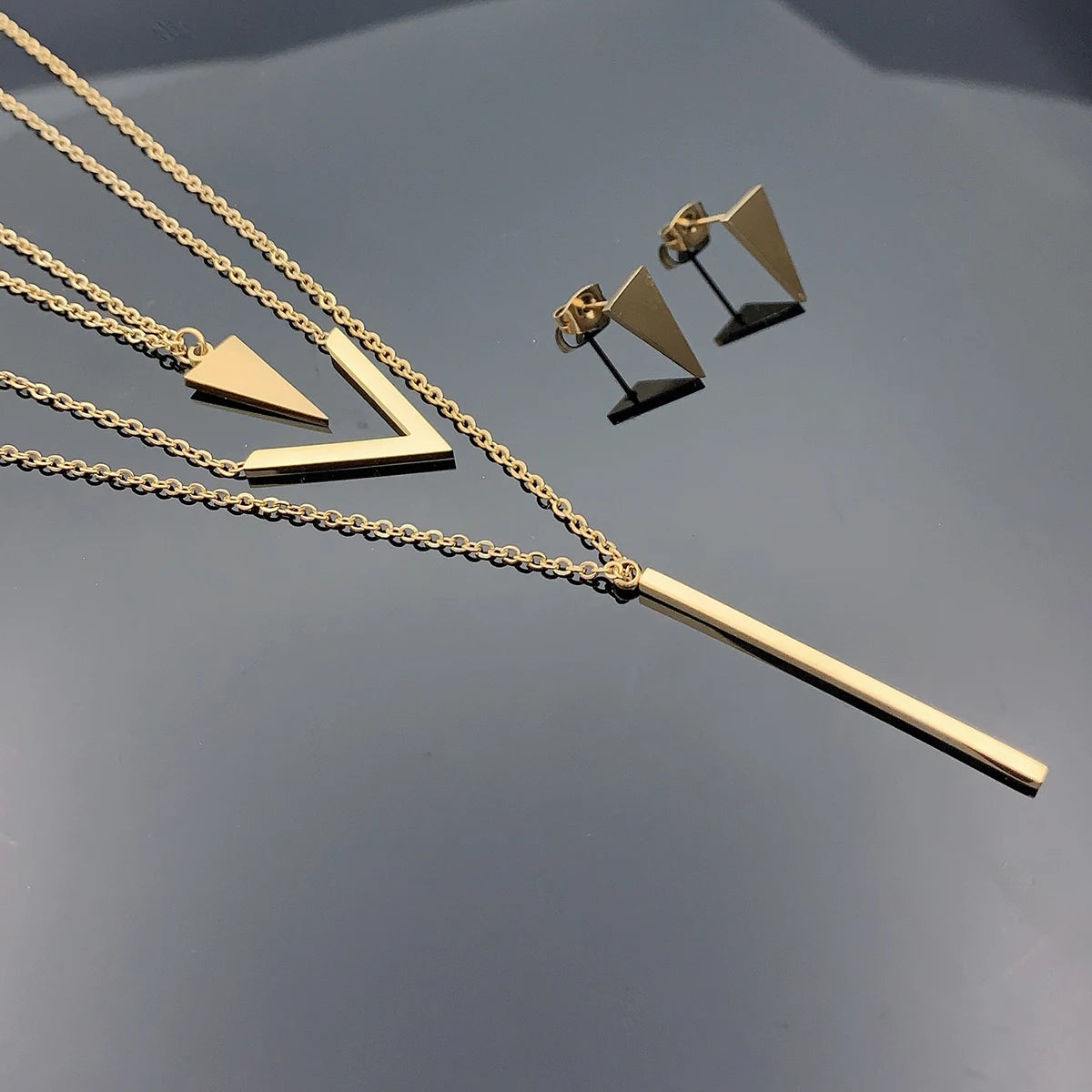 Conjunto feminino V geométrico